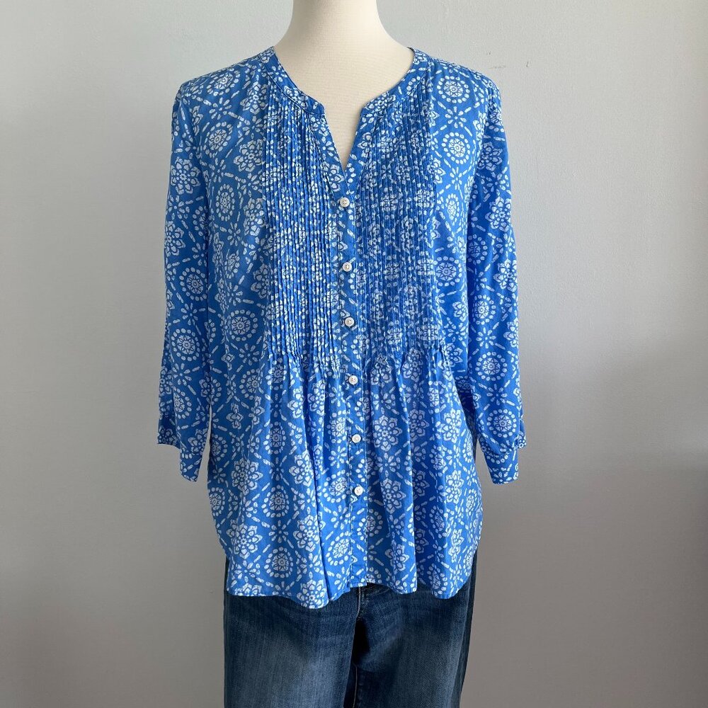 Talbots 100% Cotton Button down blouse.  Size L